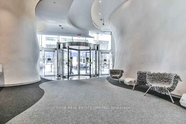 1 Bloor Street E #510