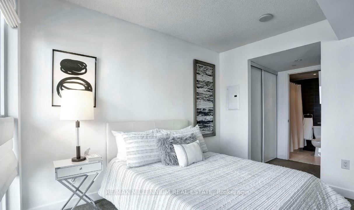 75 Queens Wharf Rd E, #2810