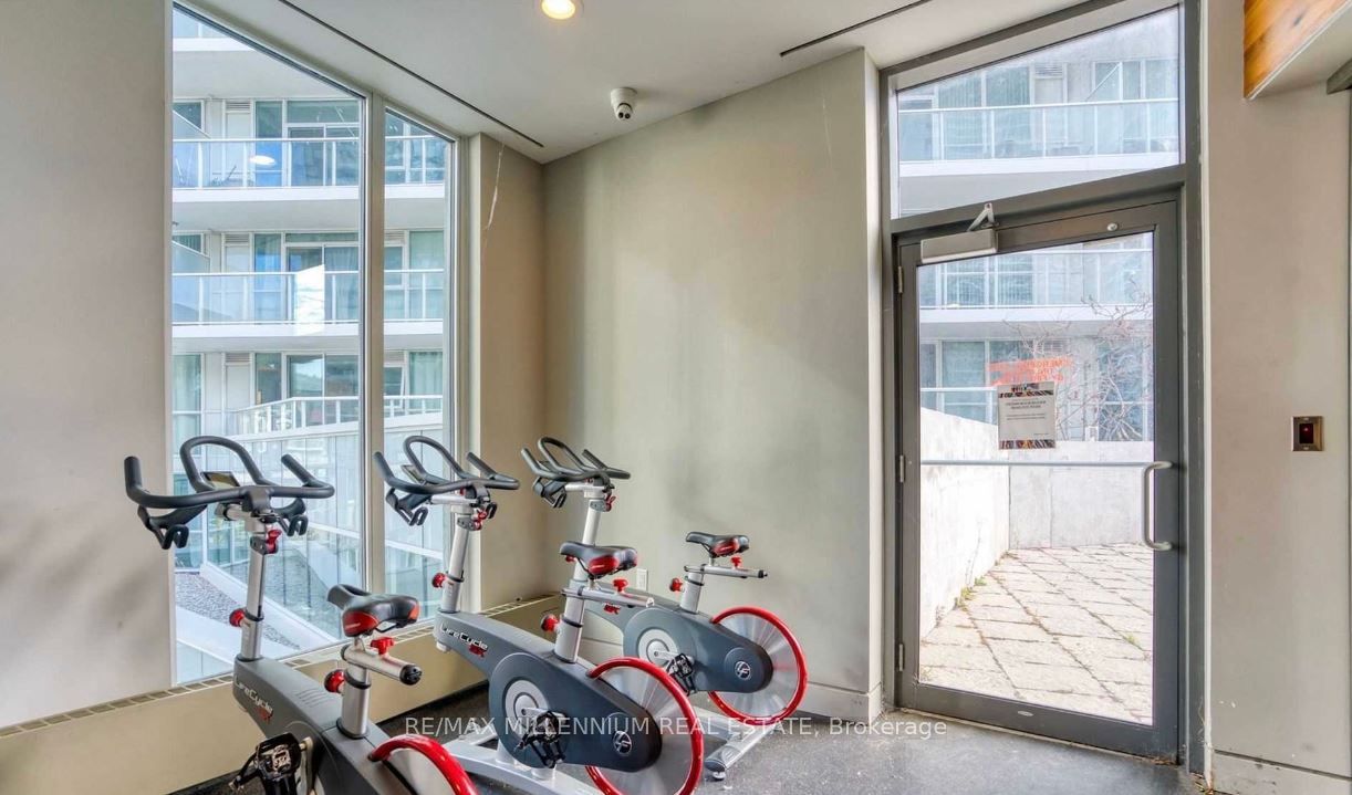75 Queens Wharf Rd E, #2810