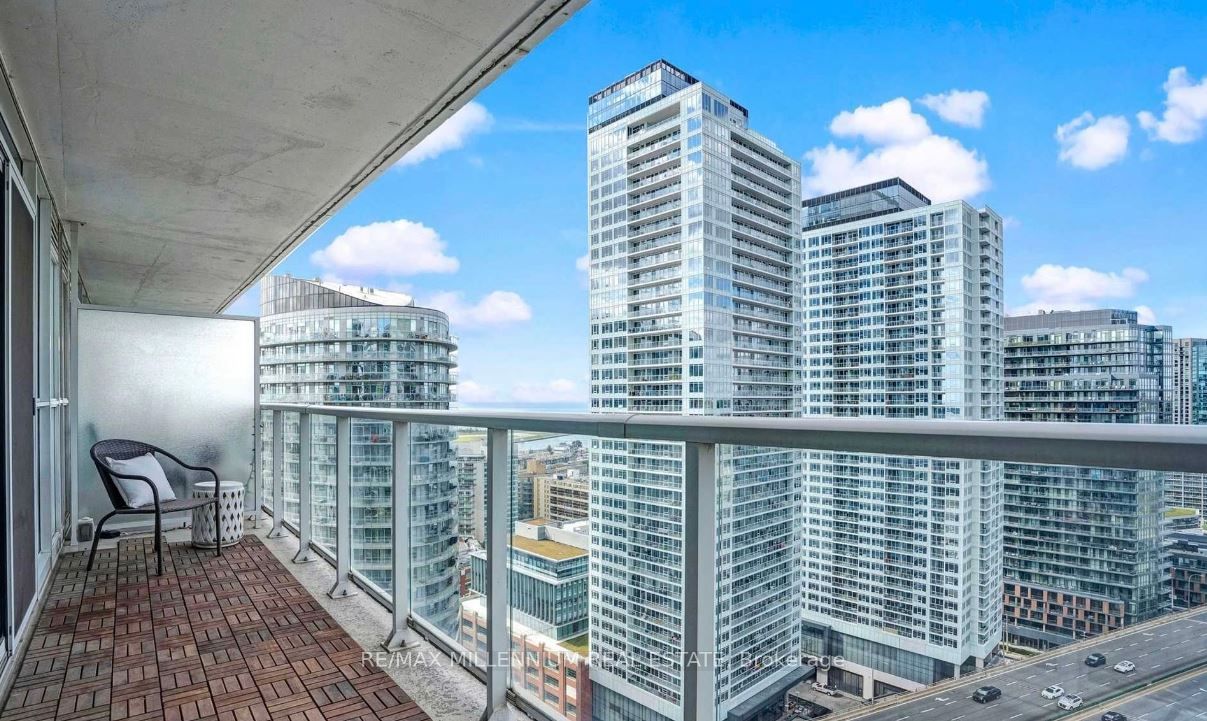 75 Queens Wharf Rd E, #2810