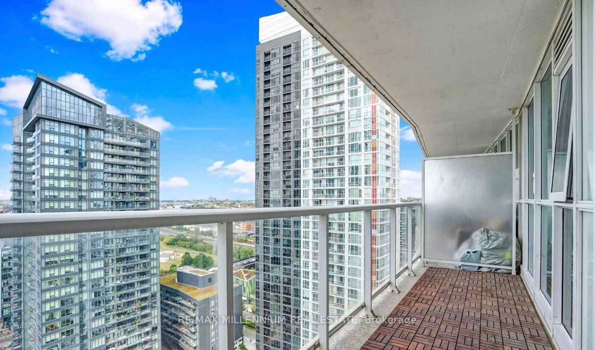 75 Queens Wharf Rd E, #2810