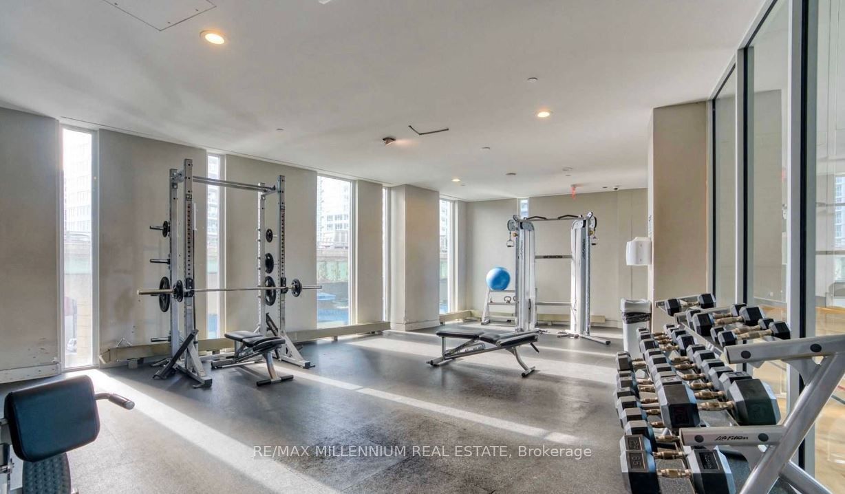 75 Queens Wharf Rd E, #2810