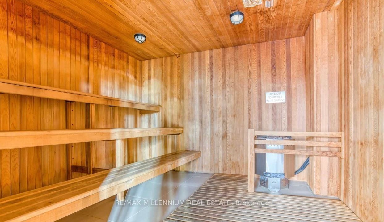 75 Queens Wharf Rd E, #2810