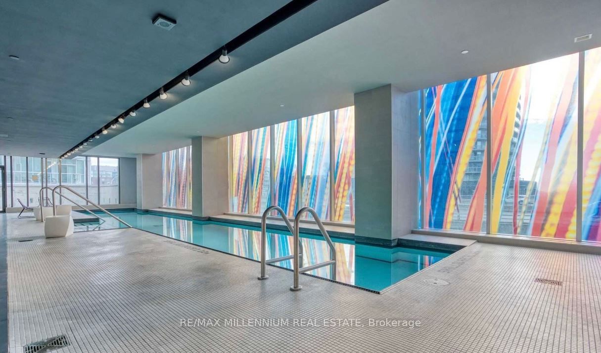 75 Queens Wharf Rd E, #2810