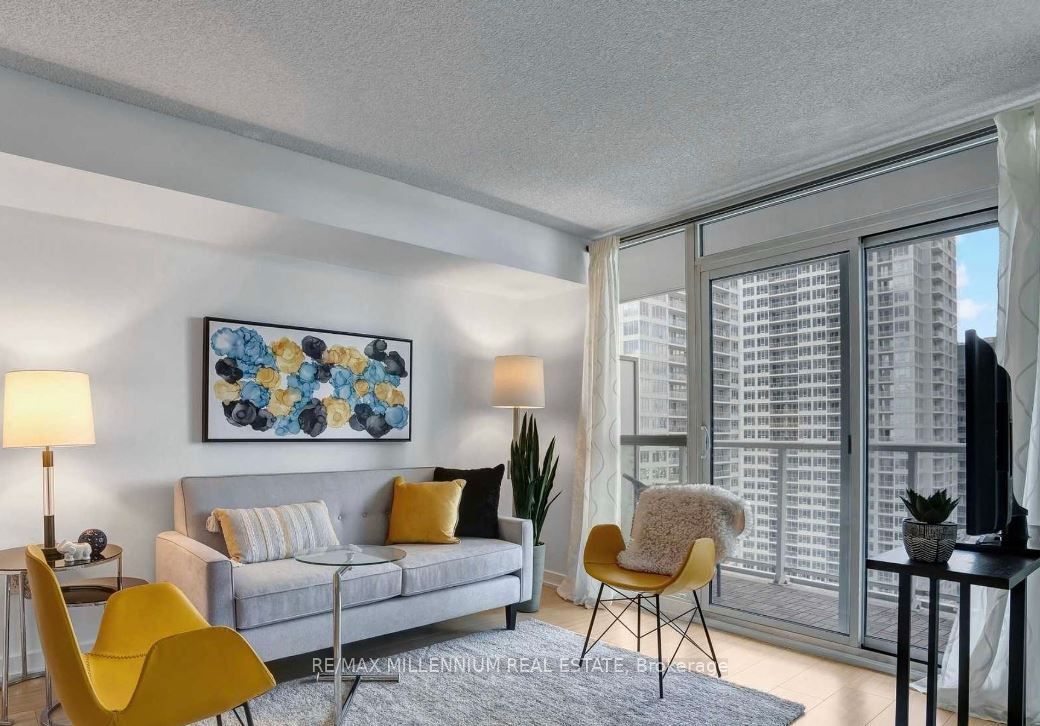 75 Queens Wharf Rd E, #2810