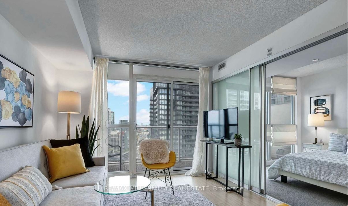 75 Queens Wharf Rd E, #2810