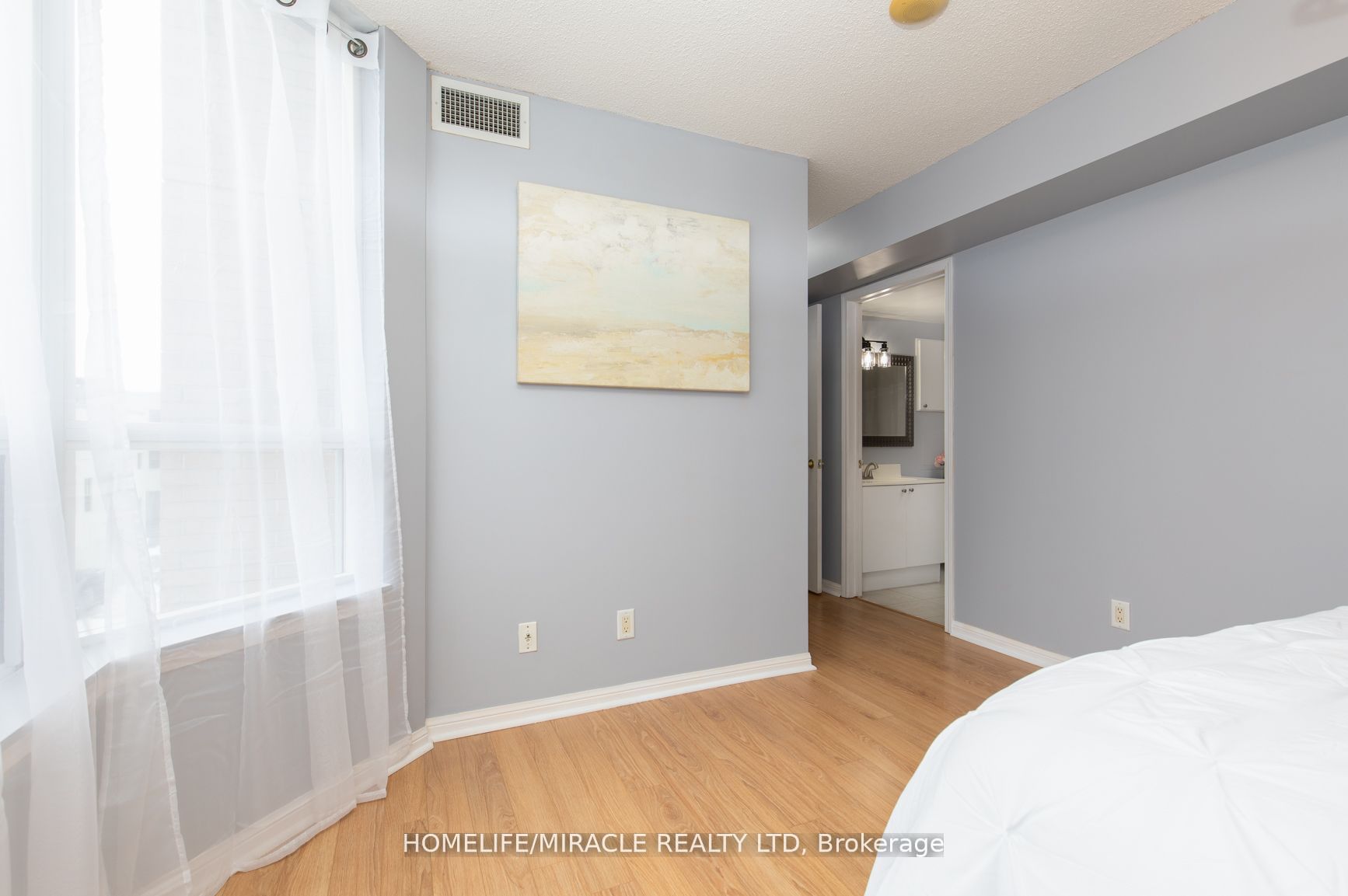 5940 Yonge Street, #501