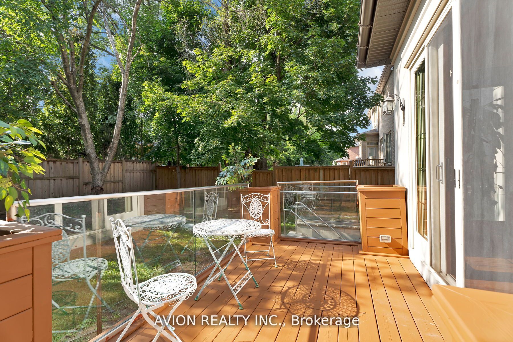 18 Fairmeadow Avenue