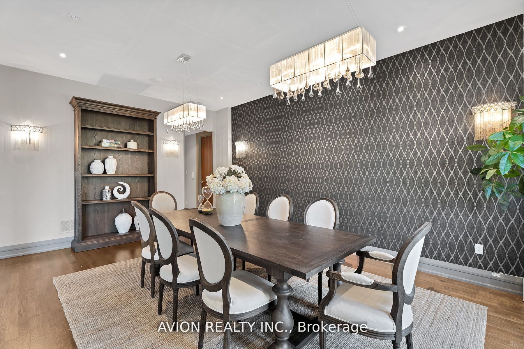 18 Fairmeadow Avenue