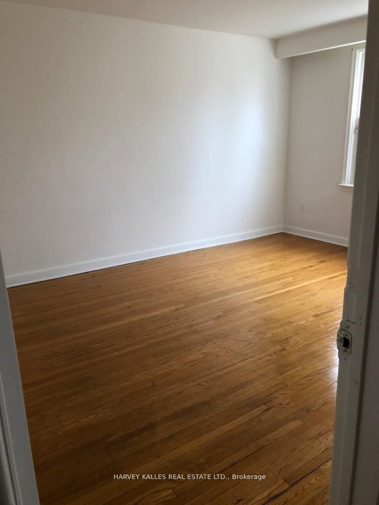 435 Wilson Ave