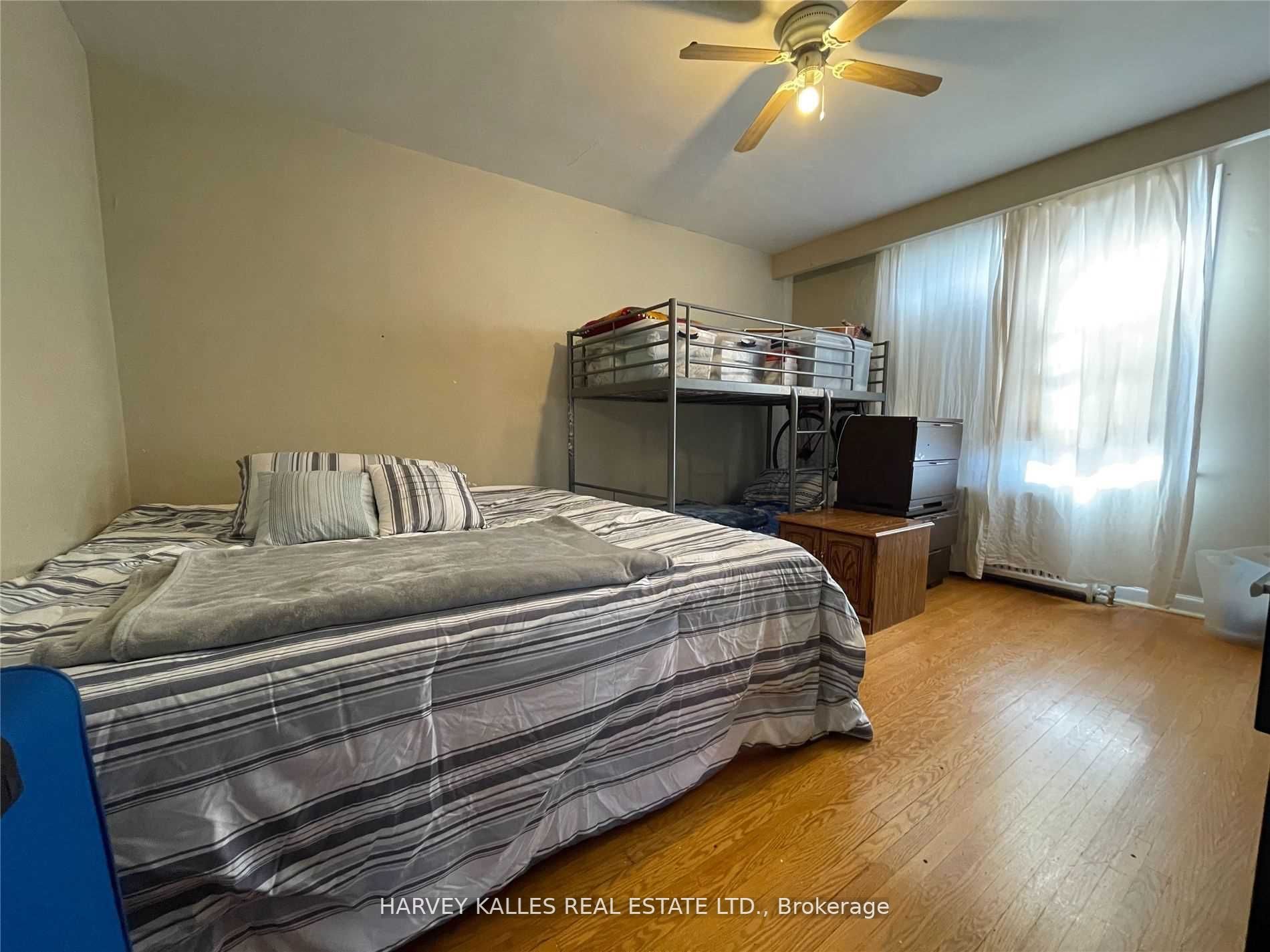 435 Wilson Ave