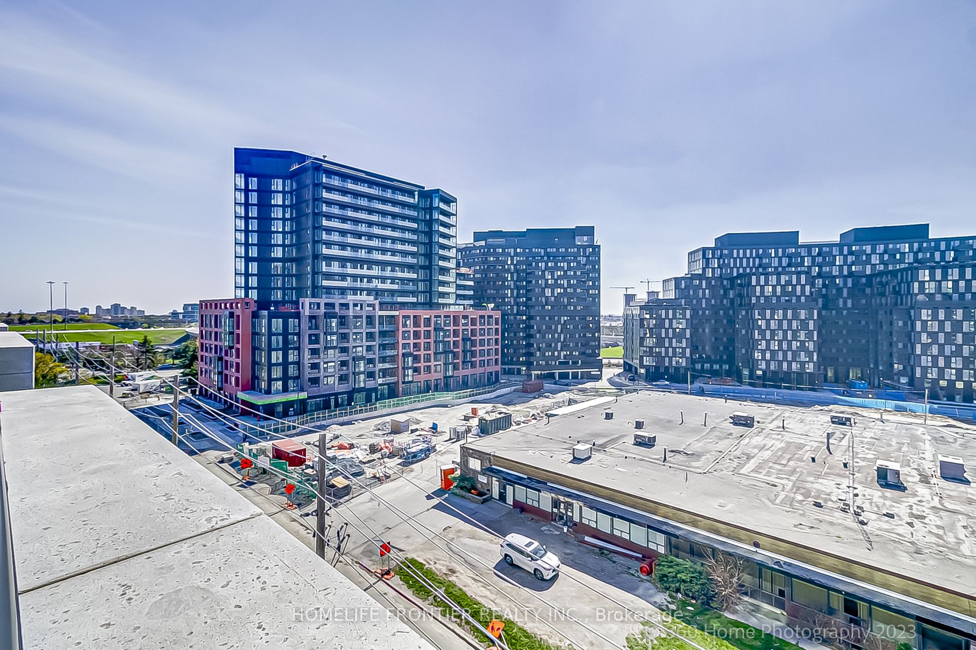 31 Tippett Rd, #731