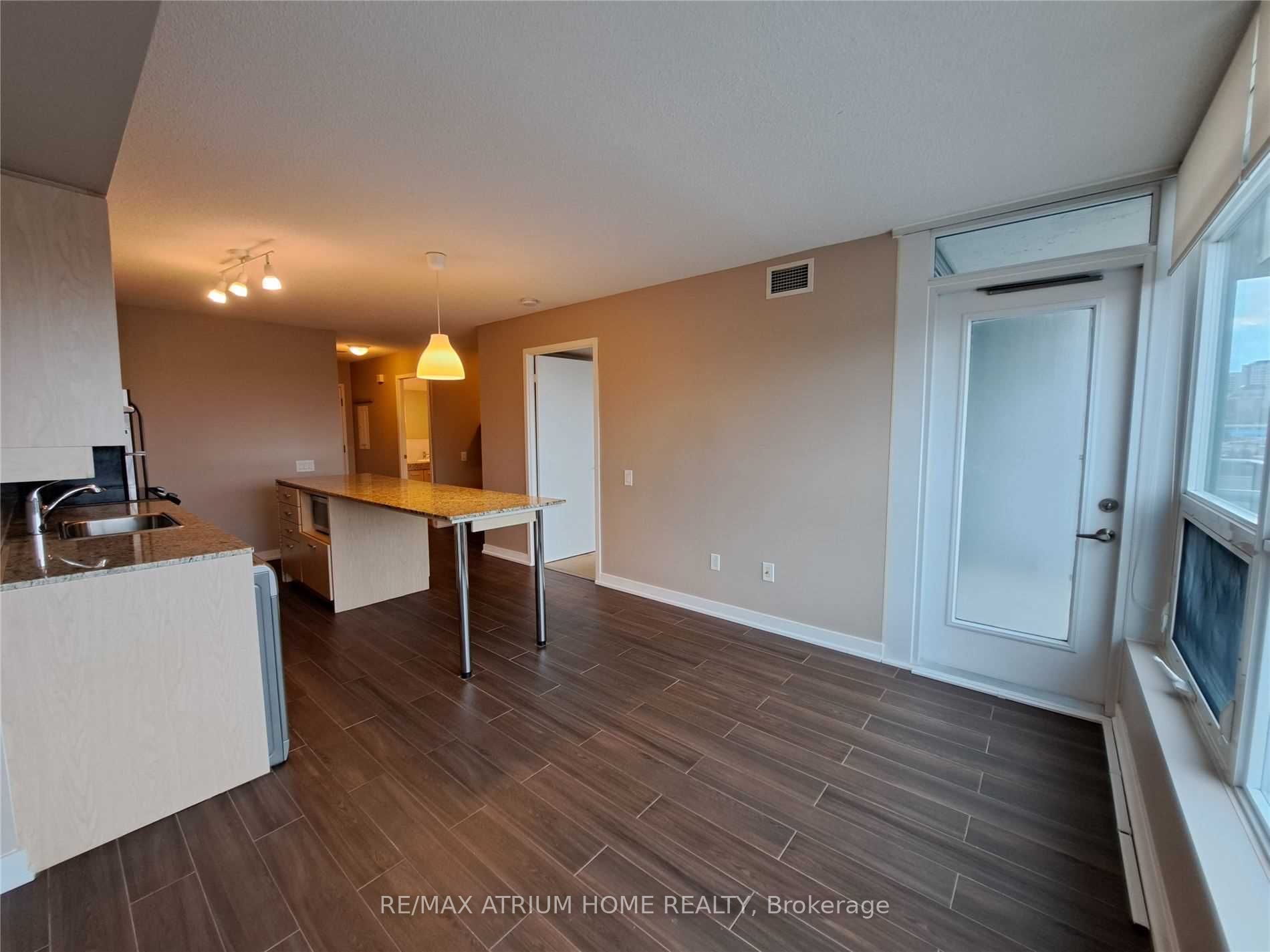 15 Singer Court, #803