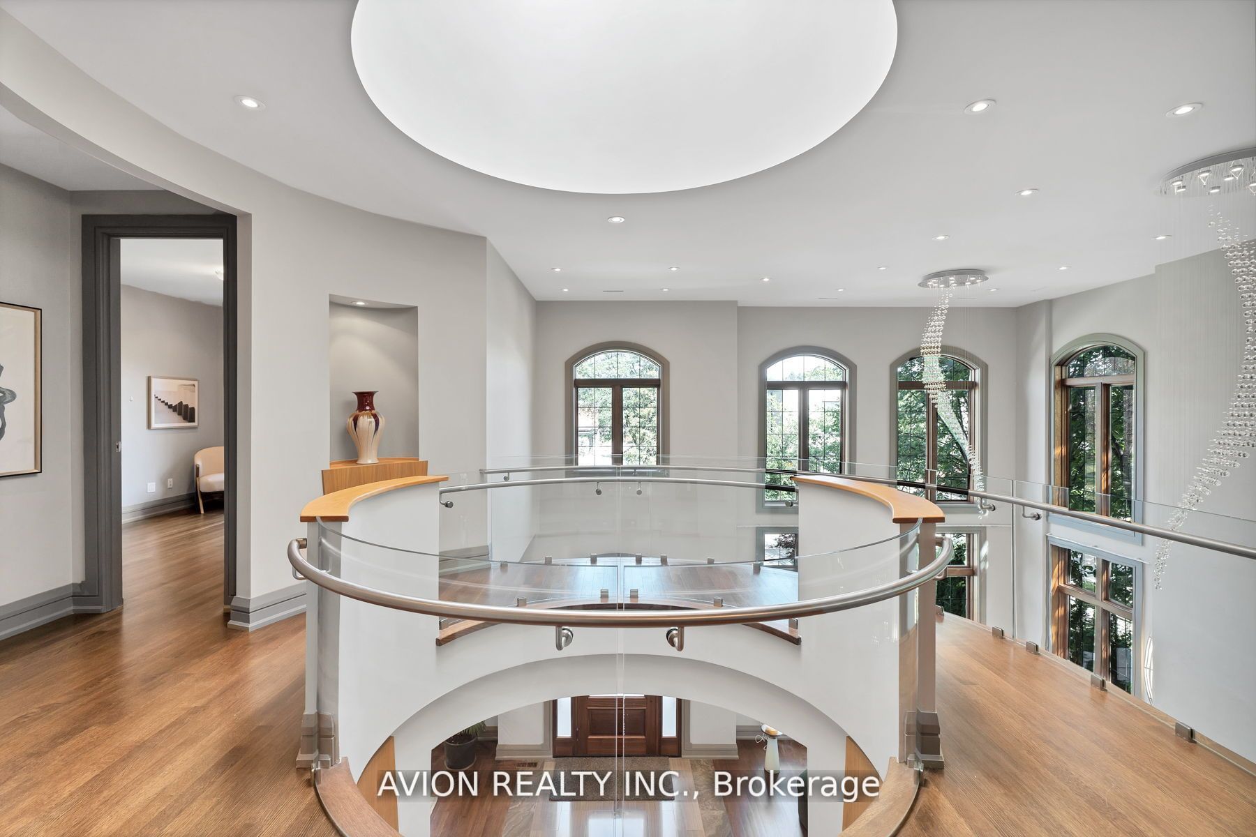 18 Fairmeadow Ave