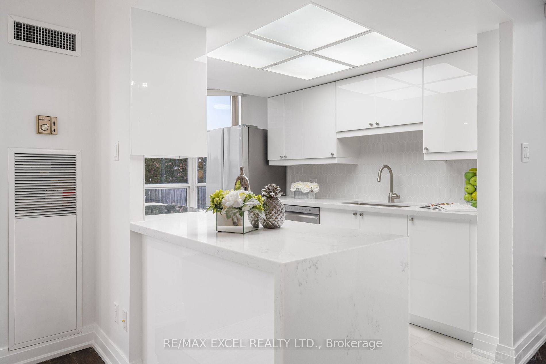 1101 Steeles Ave W, #514