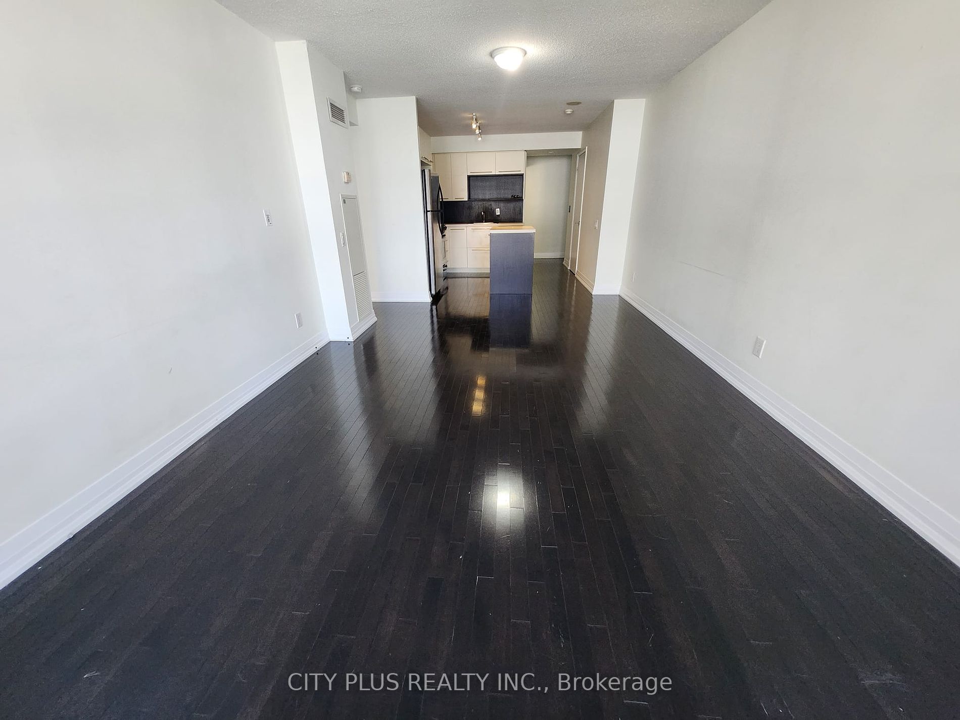 25 Carlton St, #1810