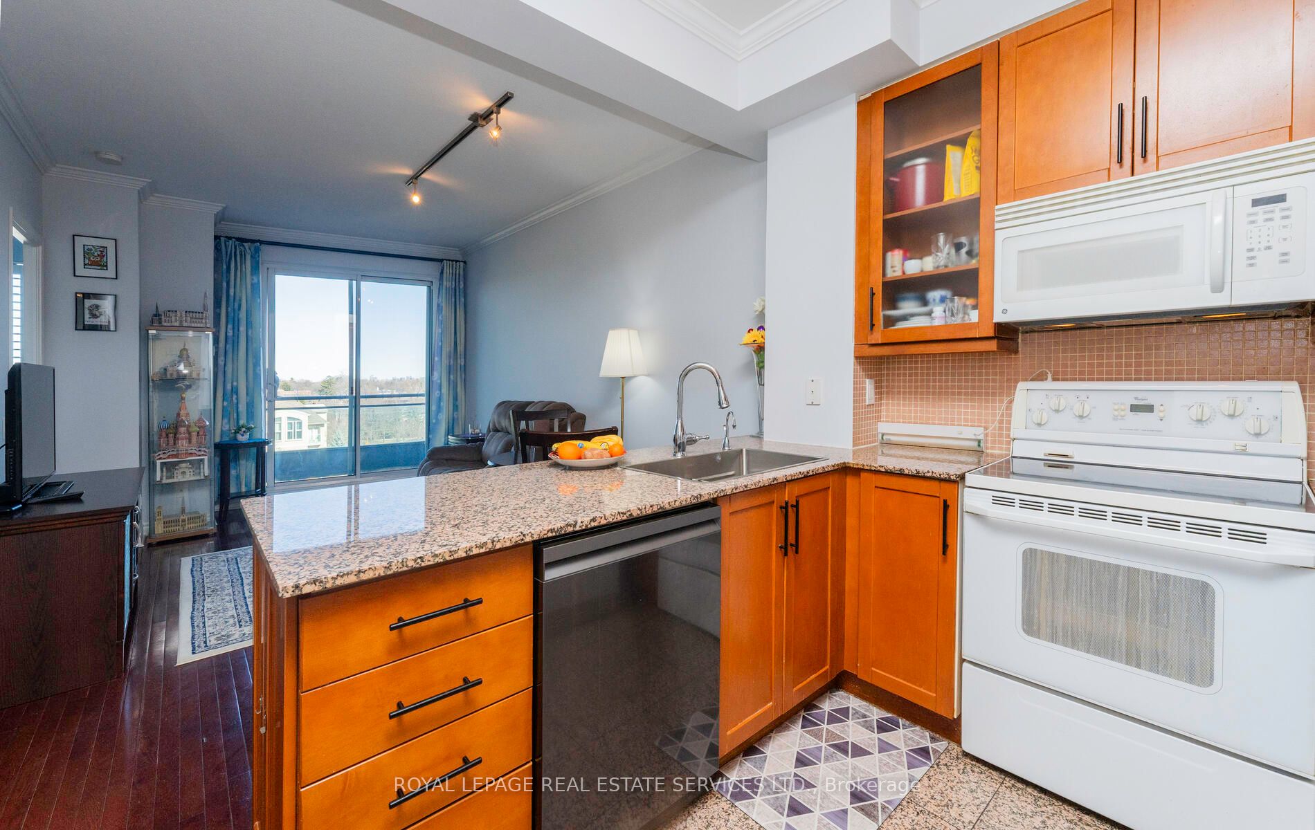 60 Byng Ave, #508
