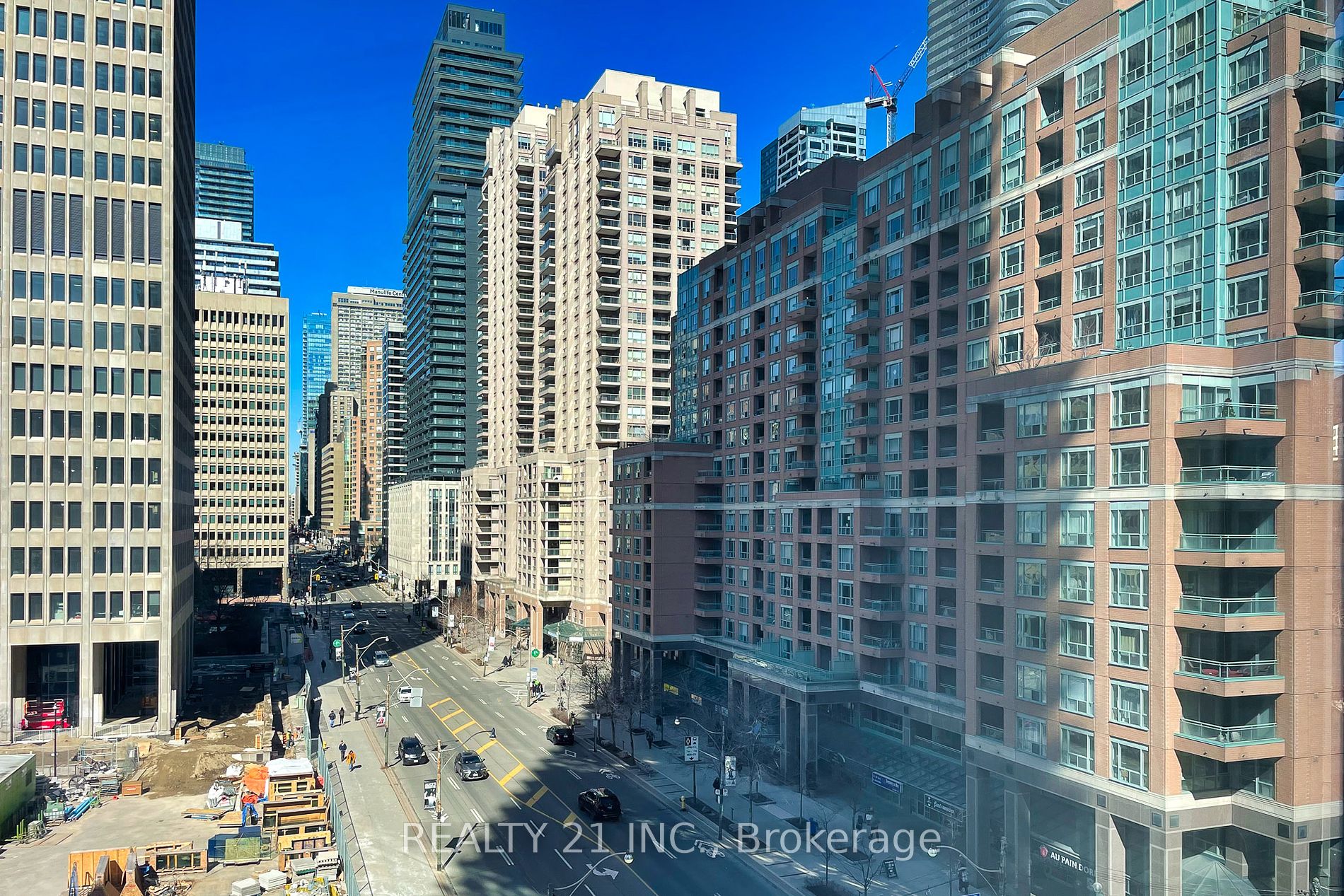 832 Bay St, #605