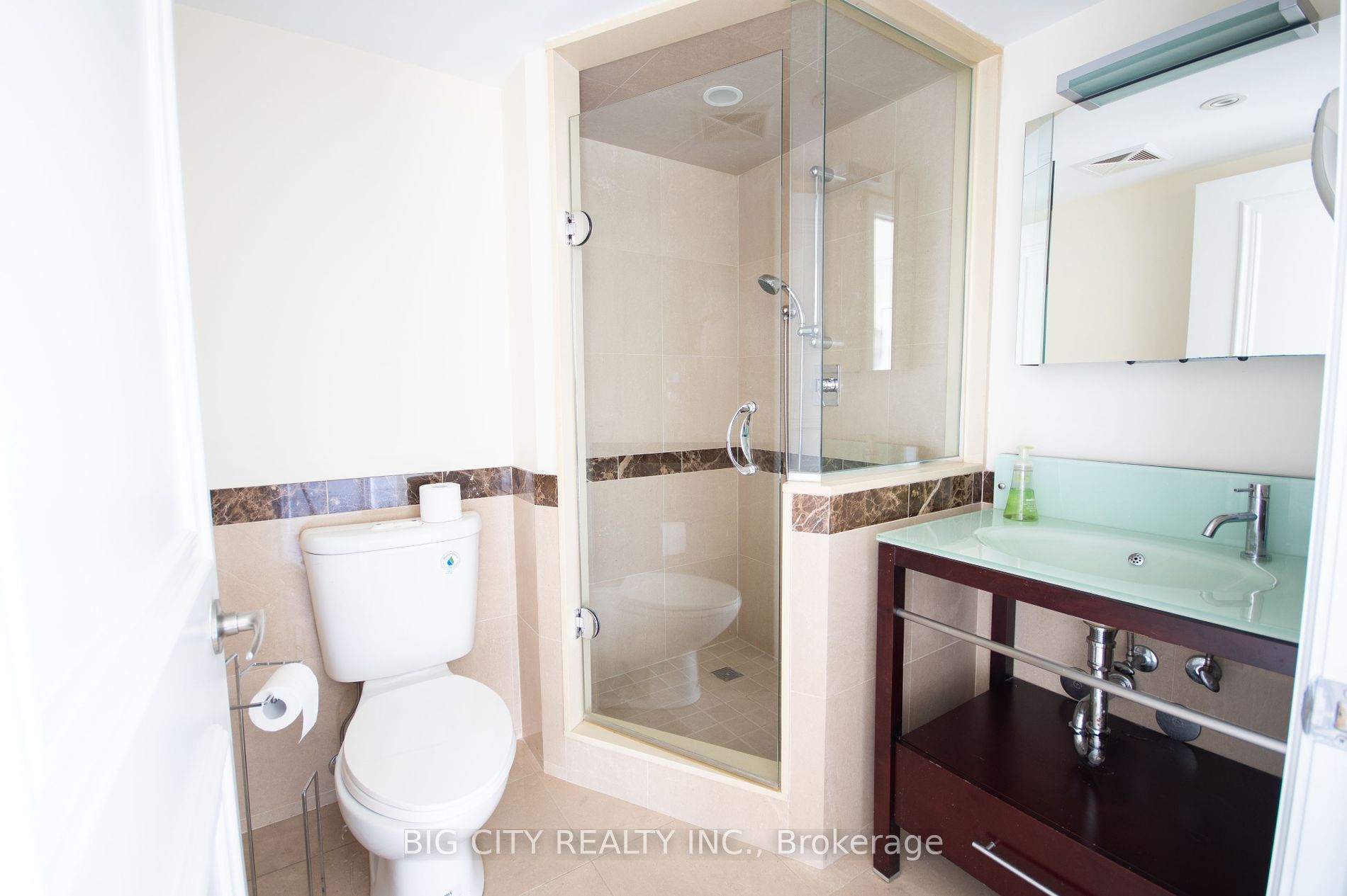 650 Sheppard Avenue E, #527
