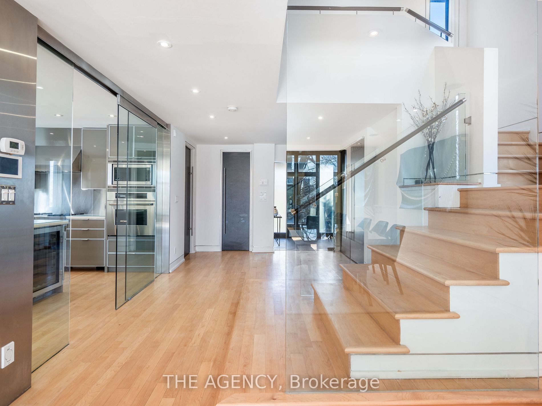 7 Douglas Crescent