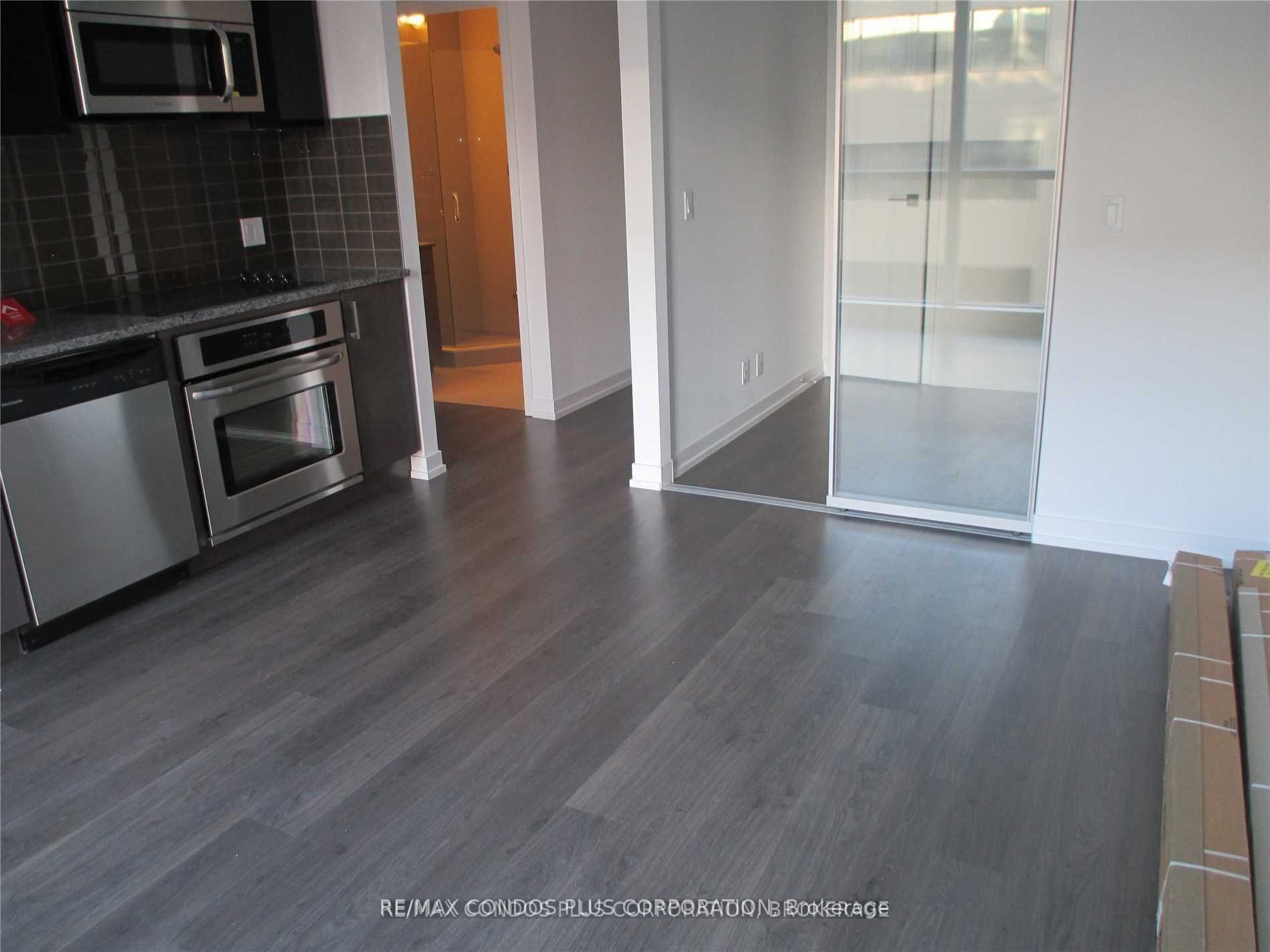 89 Dunfield Avenue, #514
