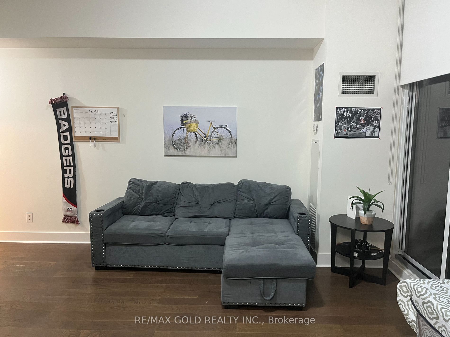 55 Bremner Boulevard #2811
