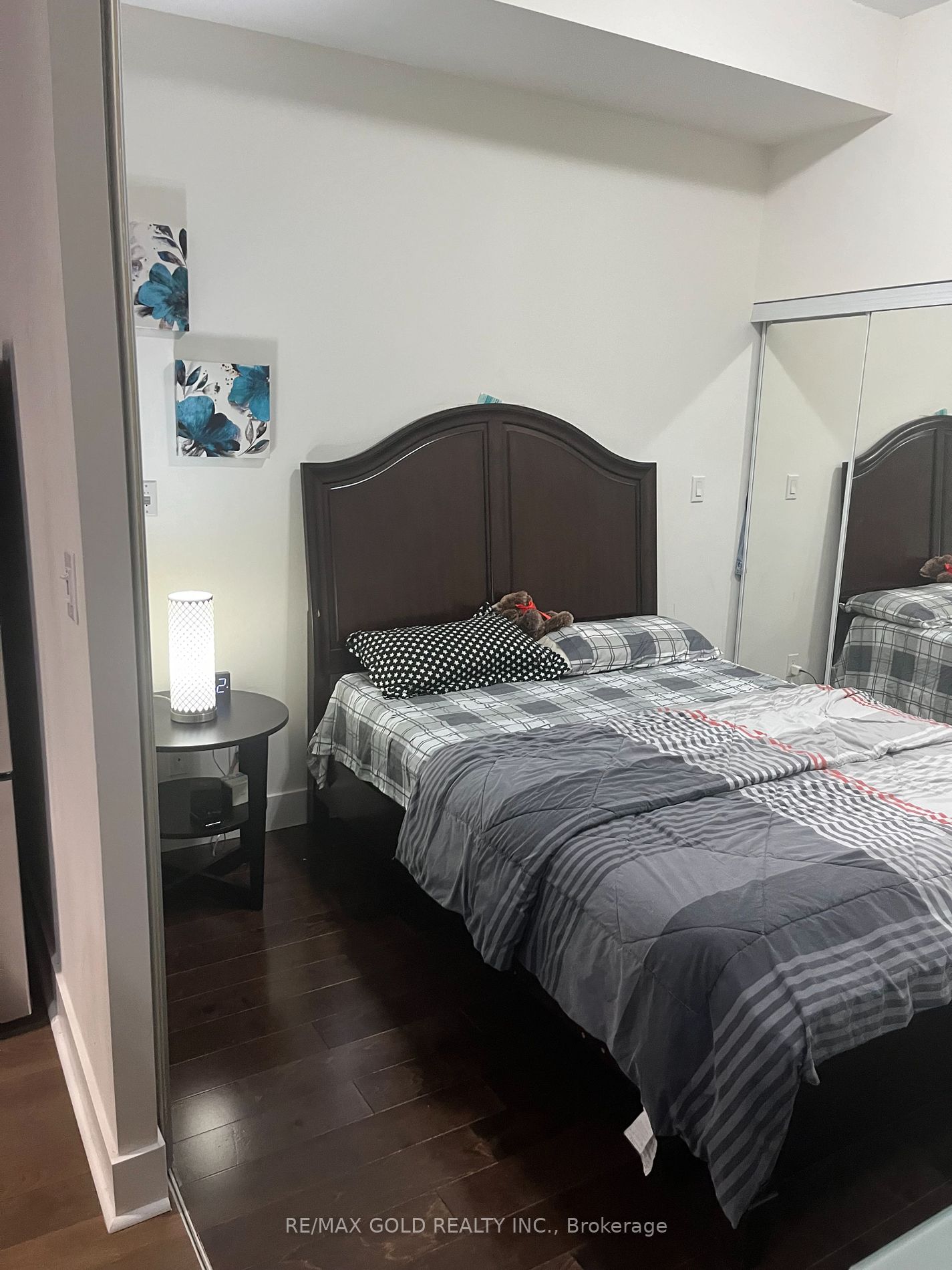 55 Bremner Boulevard #2811