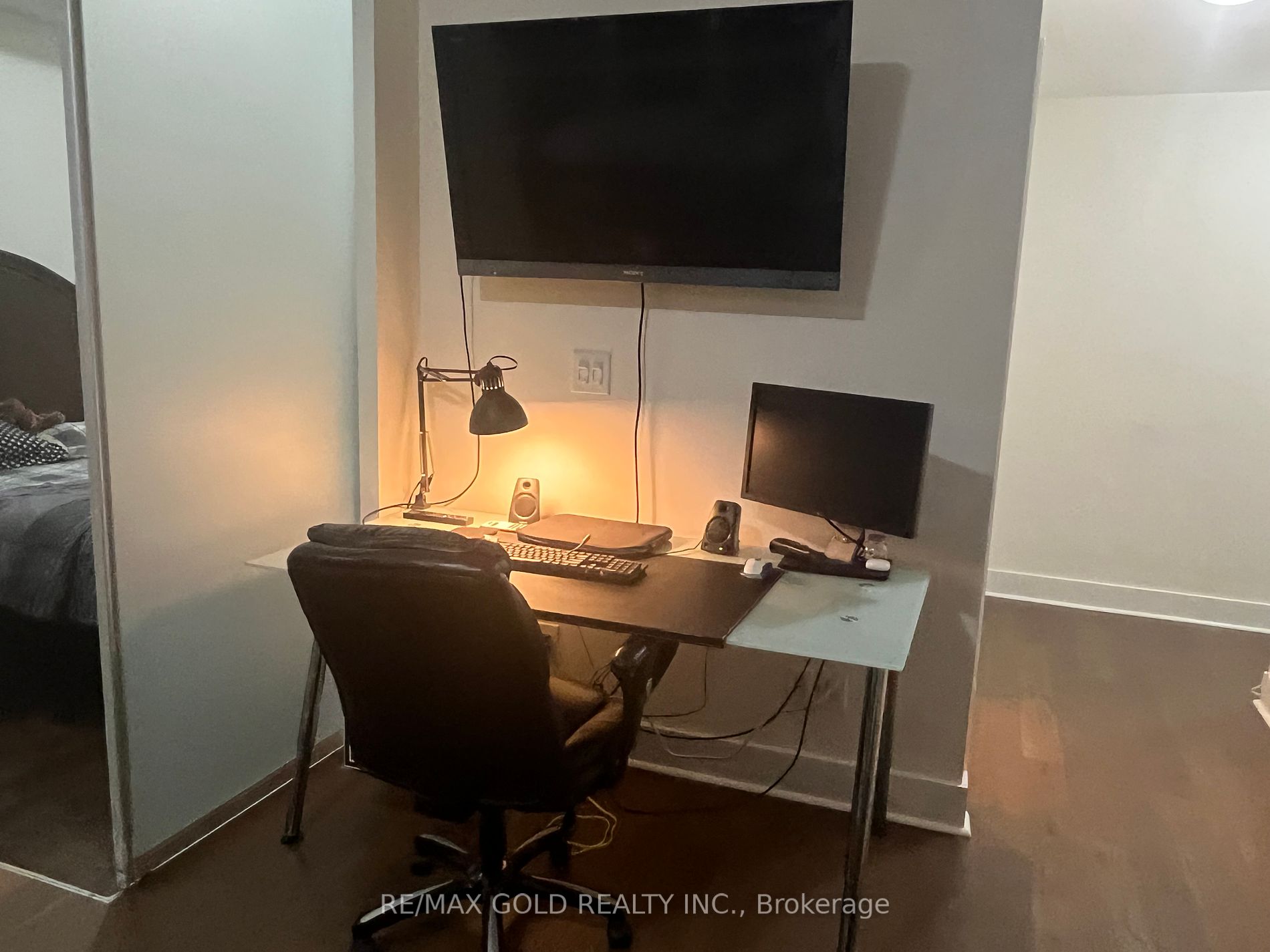 55 Bremner Boulevard #2811