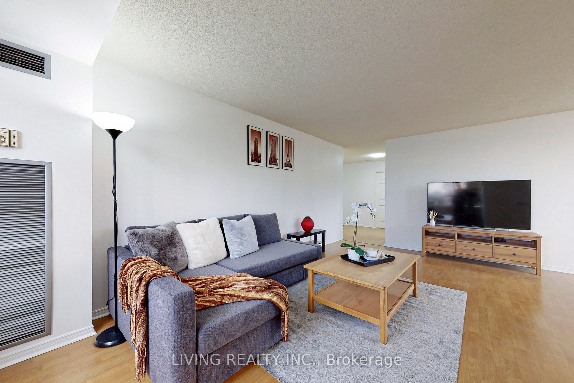 7 Bishop Avenue, #2016