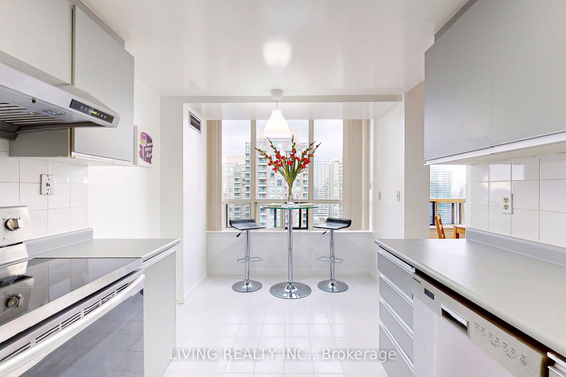 7 Bishop Avenue, #2016