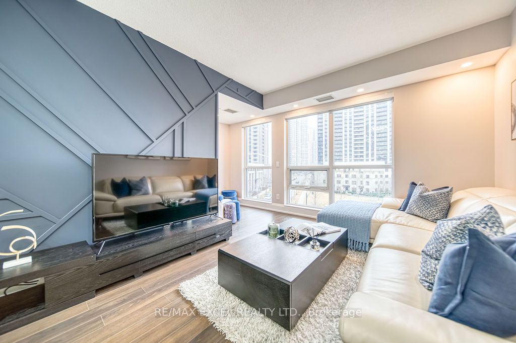120 Harrison Garden Boulevard, #433