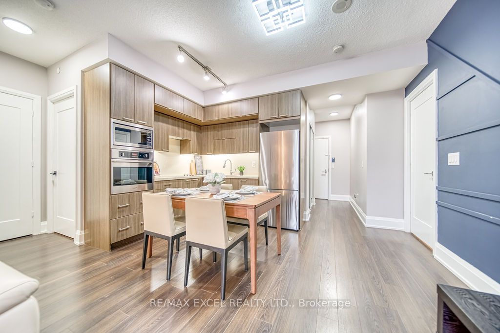120 Harrison Garden Boulevard, #433
