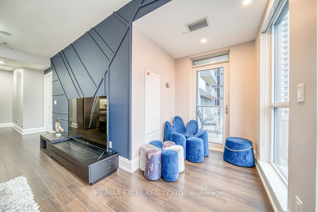120 Harrison Garden Boulevard, #433