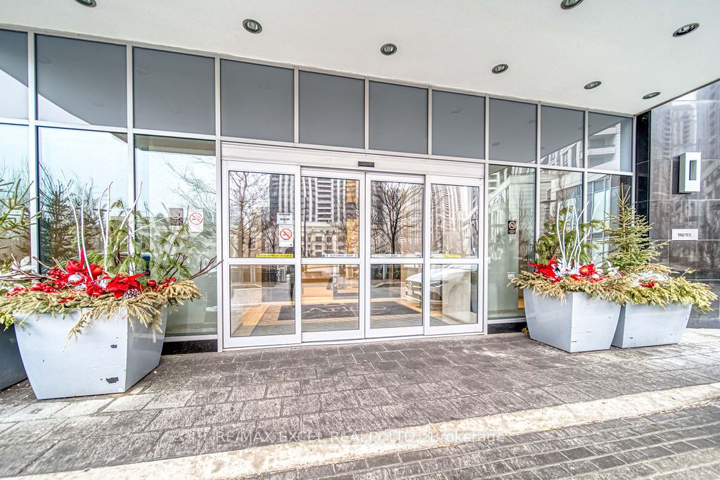 120 Harrison Garden Boulevard, #433