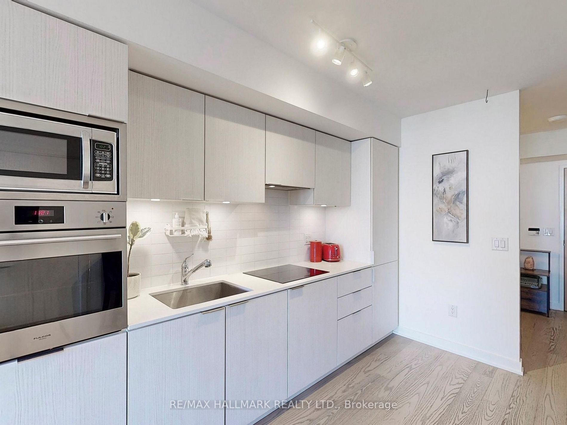 11 Wellesley St W, #1909