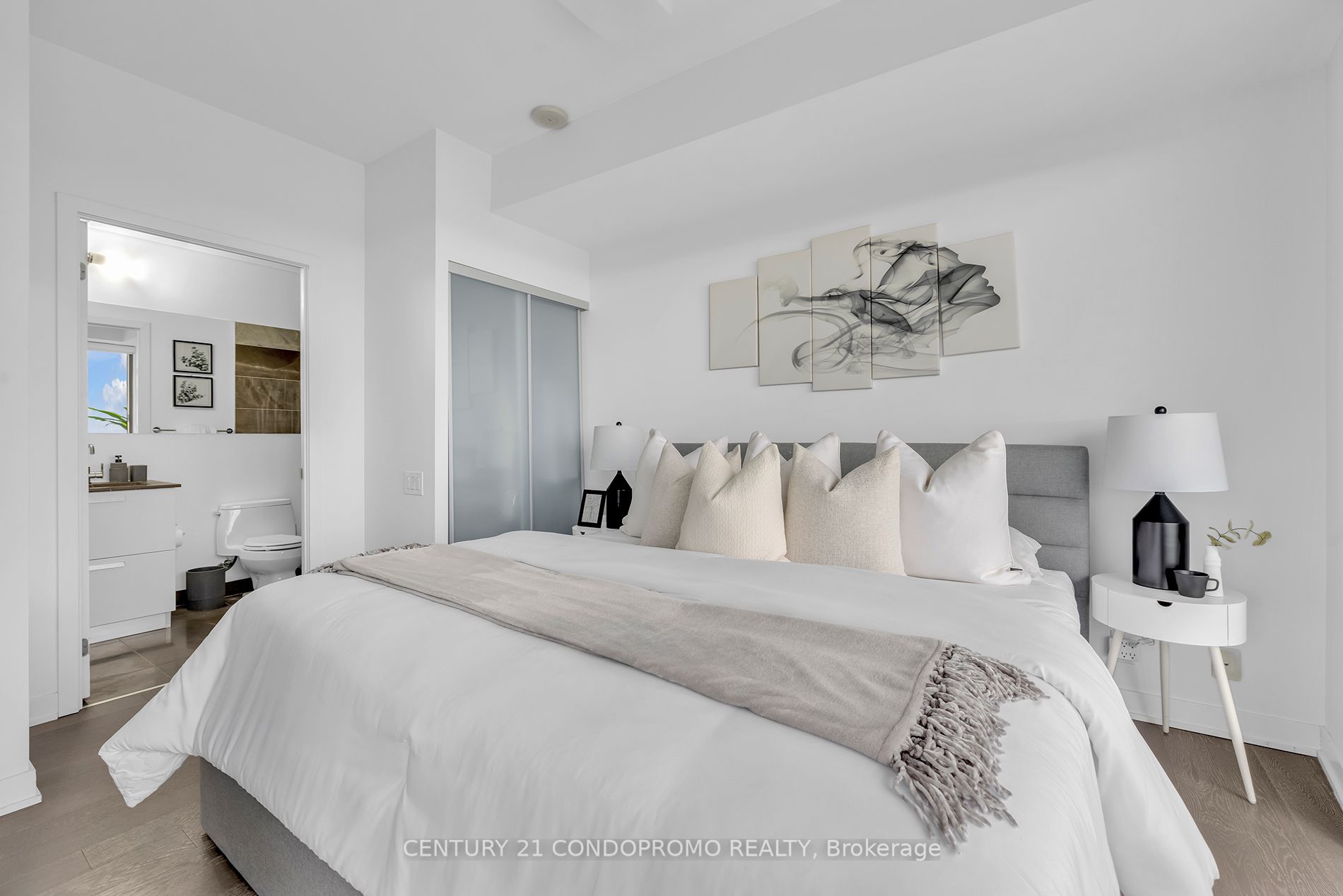 1815 Yonge Street, #2504