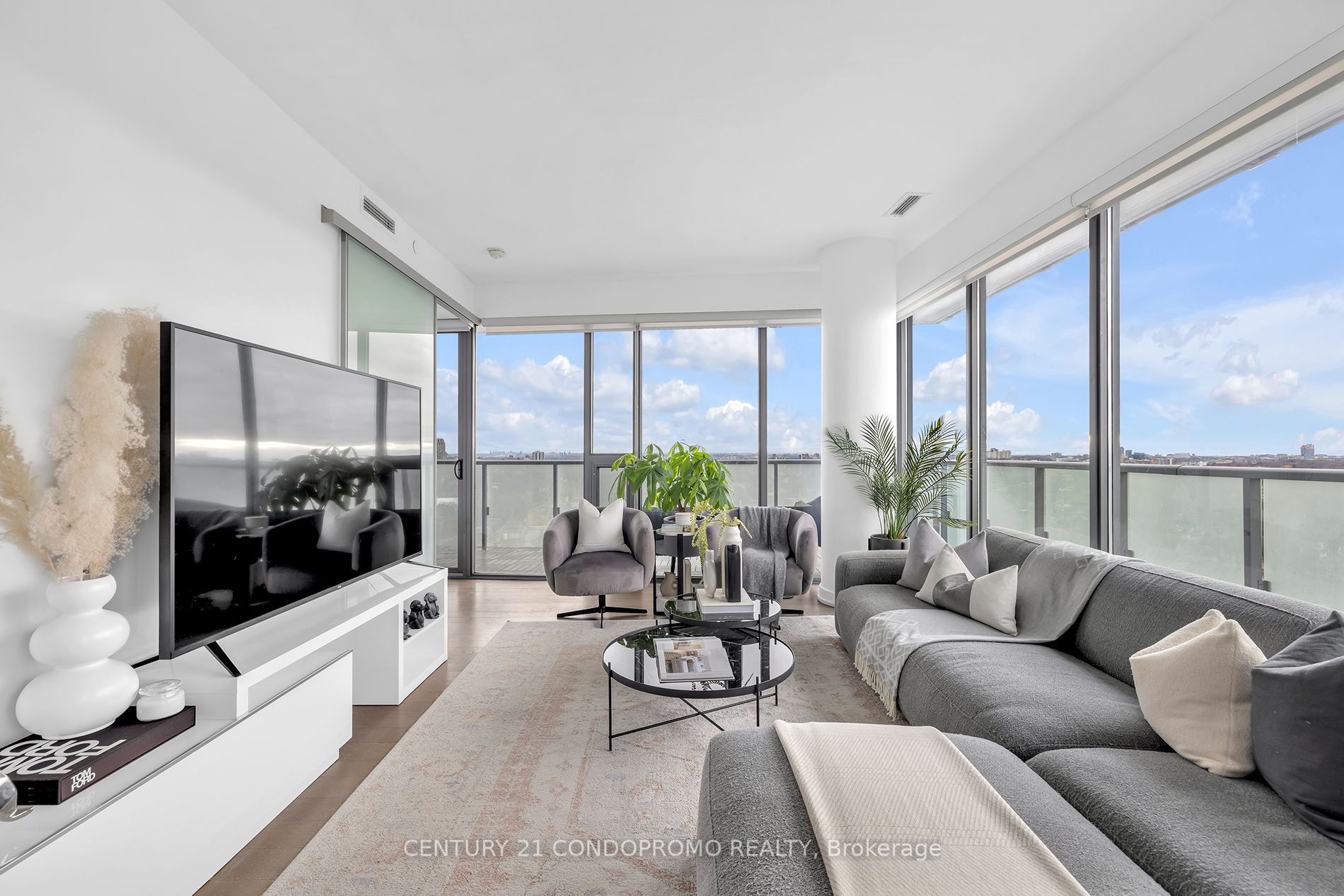 1815 Yonge Street, #2504