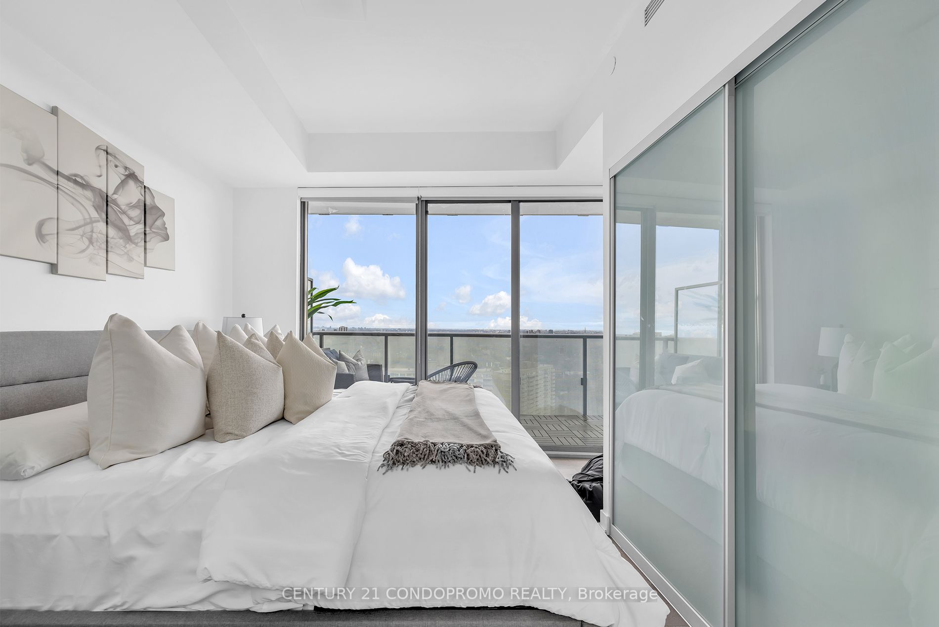 1815 Yonge Street, #2504