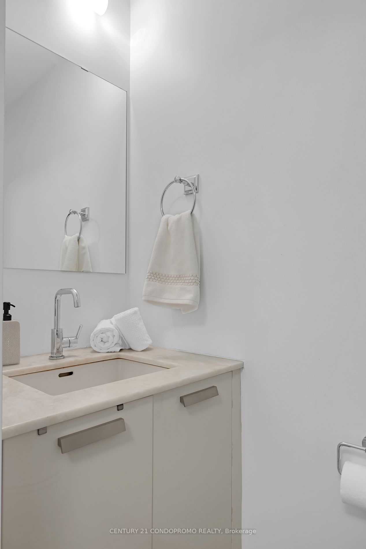 1815 Yonge Street, #2504