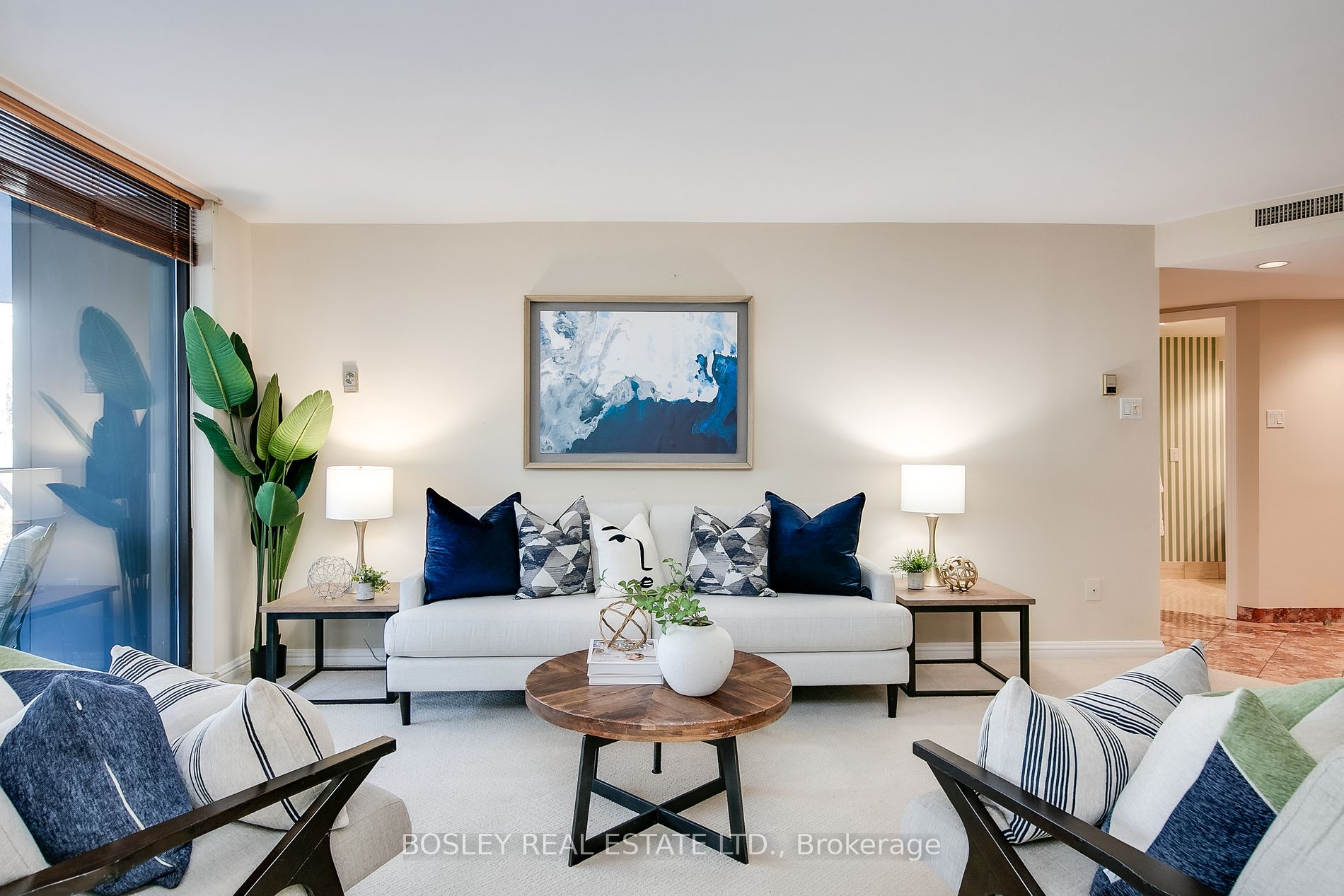3900 Yonge Street, #807