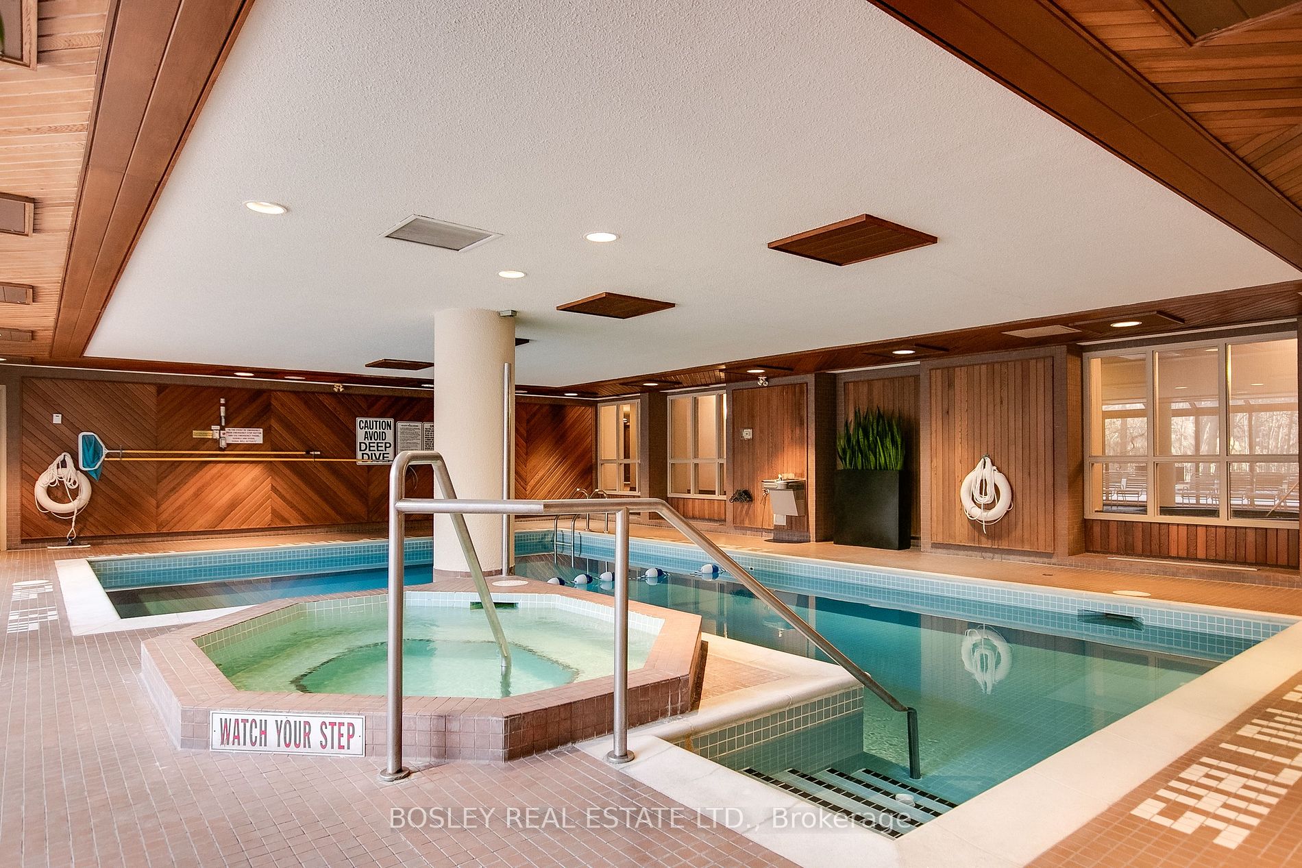 3900 Yonge Street, #807