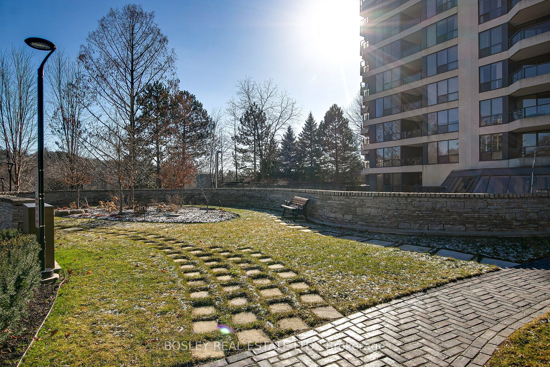 3900 Yonge Street, #807