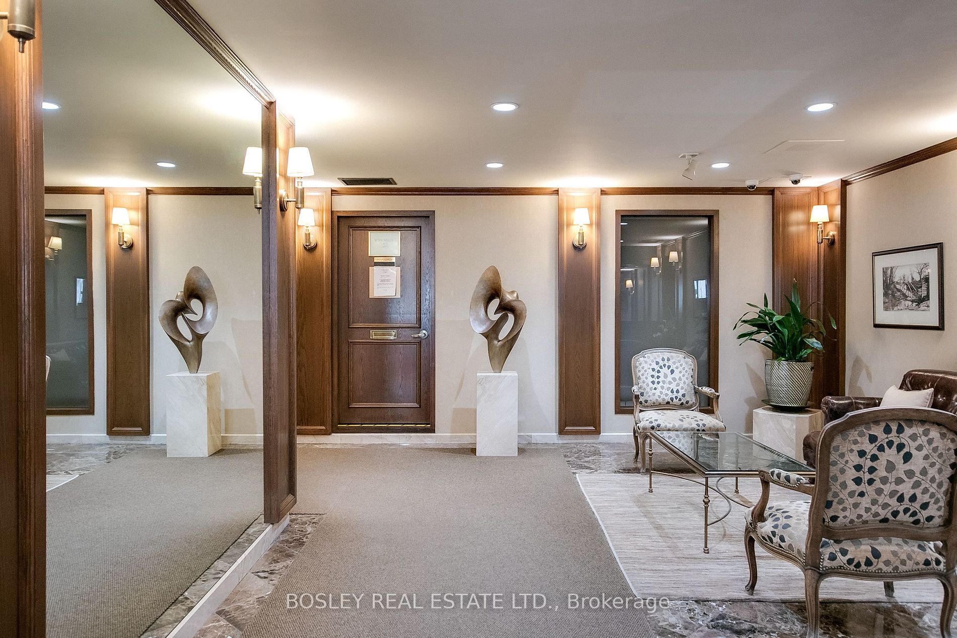 3900 Yonge Street, #807