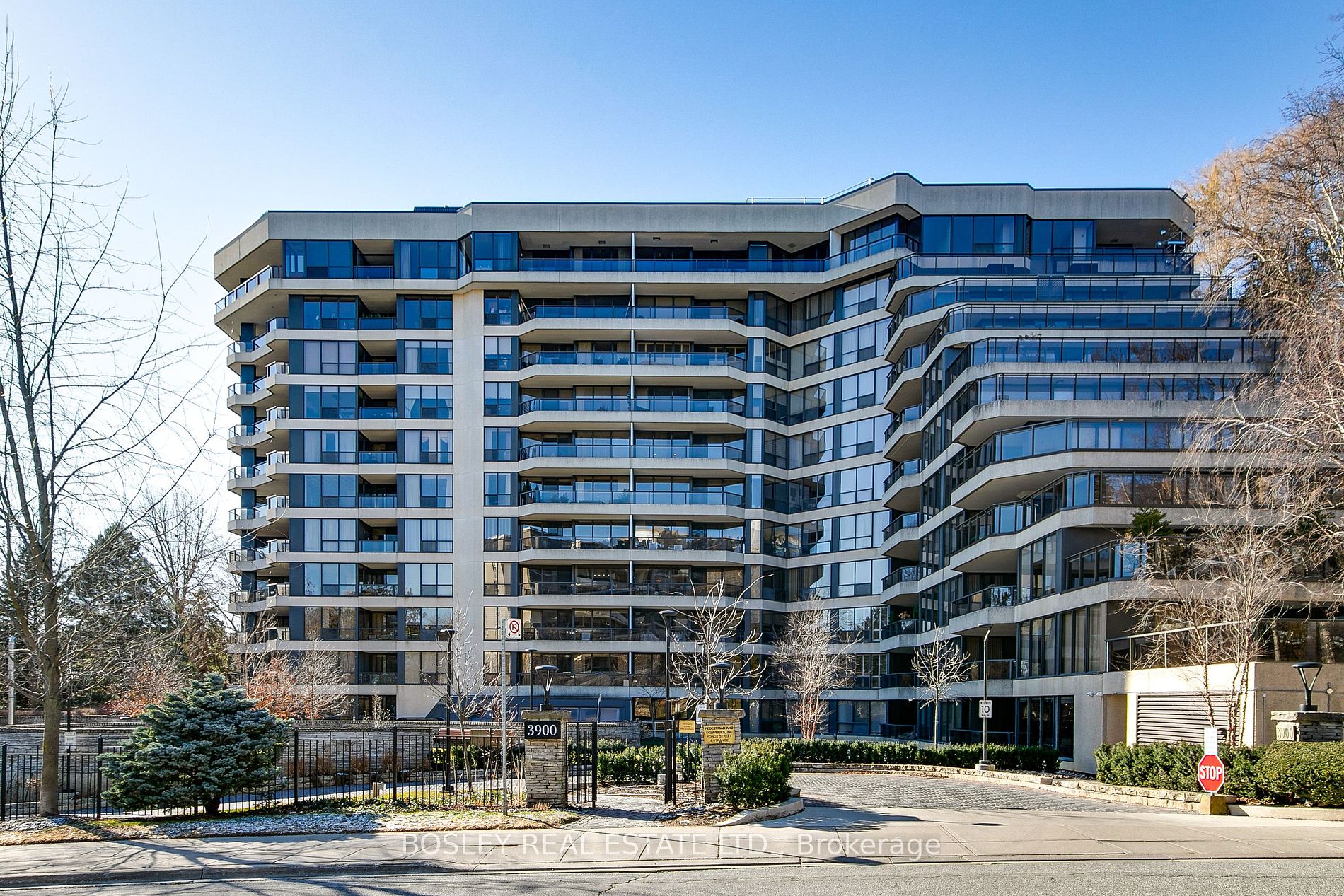 3900 Yonge Street, #807