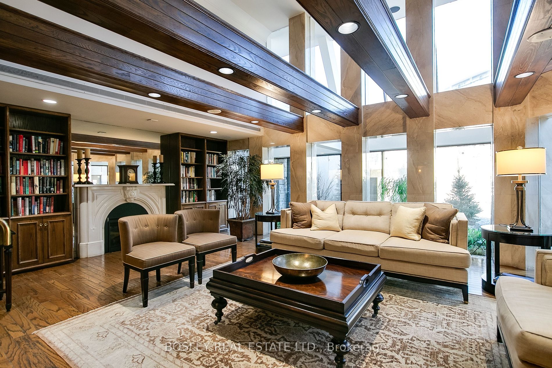 3900 Yonge Street, #807