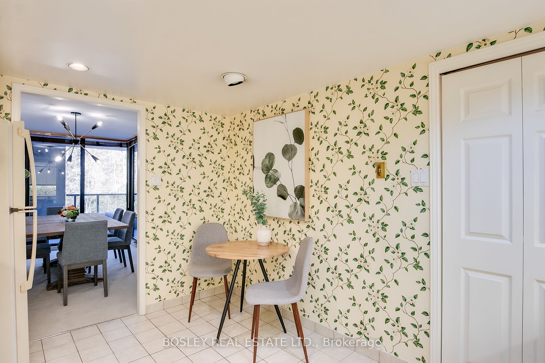 3900 Yonge Street, #807