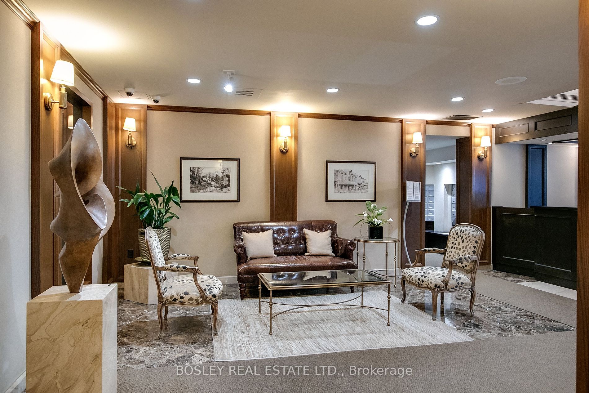 3900 Yonge Street, #807