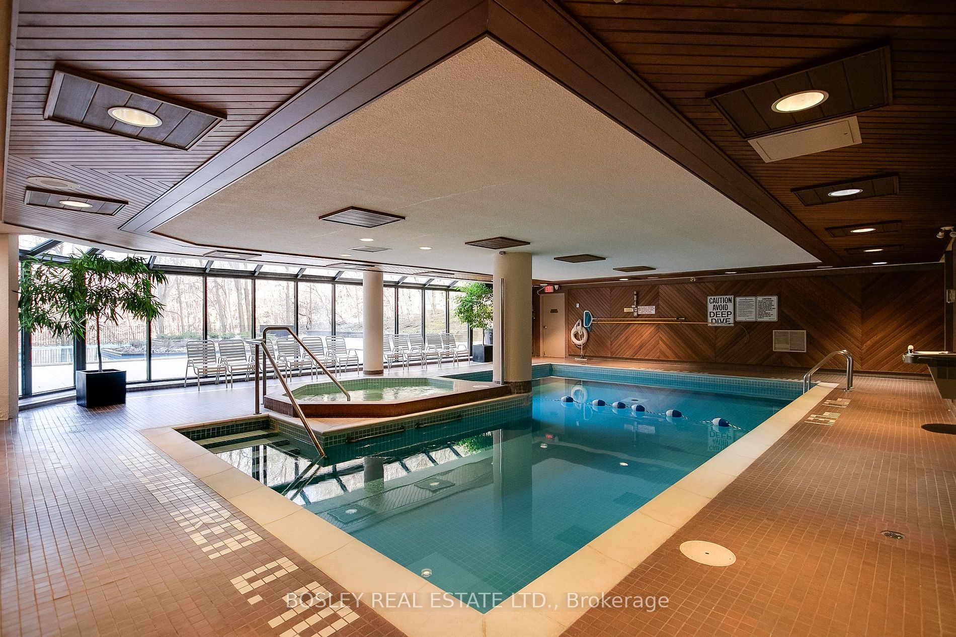 3900 Yonge Street, #807