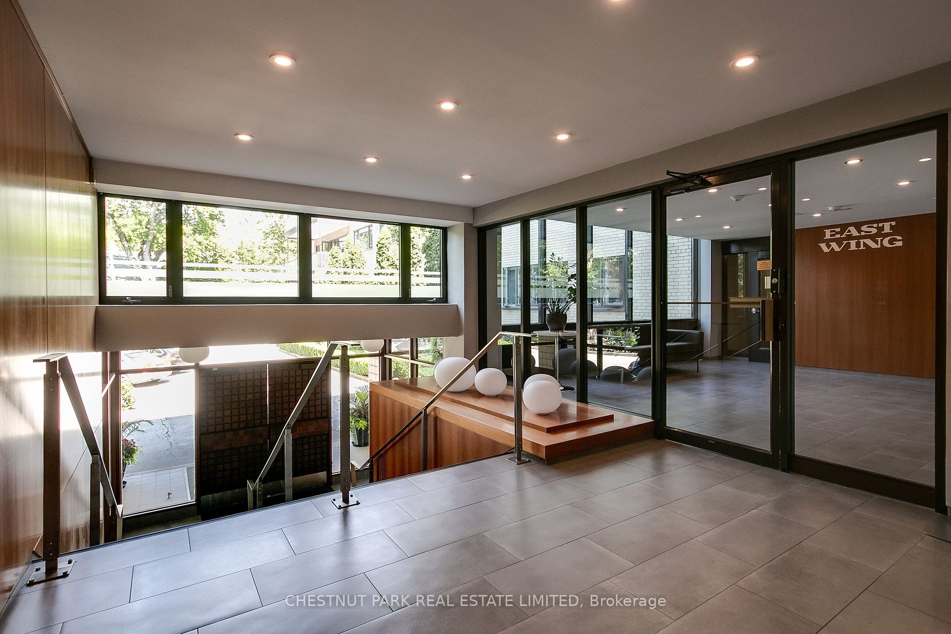 120 Rosedale Valley Rd, #809