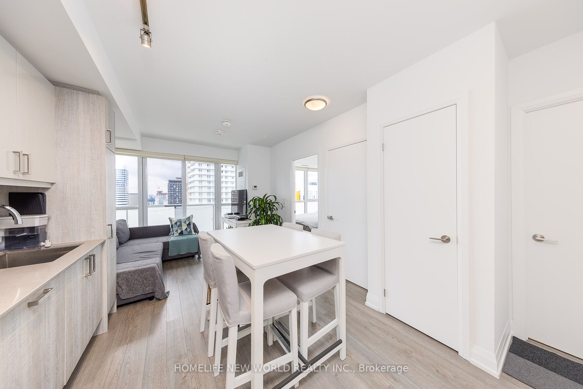 77 Mutual St, #3407